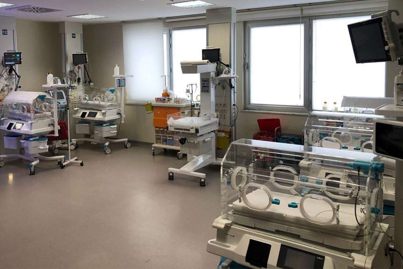 Bitlis Tatvan Devlet Hastanesine yeni doğan yoğun bakım servisi